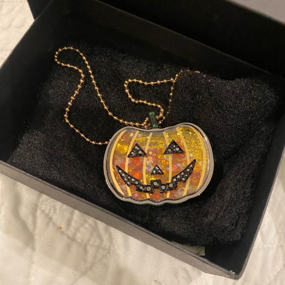 BETSEY JOHNSONpumpkin necklace🎃get into the holiday spirit w/this fun accessory
